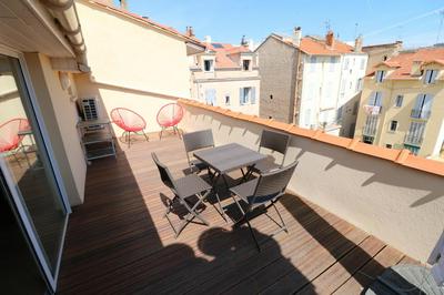 Rooftop terrasse 1 bedroom in rue d'Antibes, 5 min from the Croisette 214