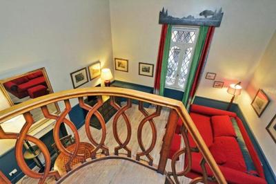 Studio Apt In Rome City Centre Via Gregoriana by Halldis