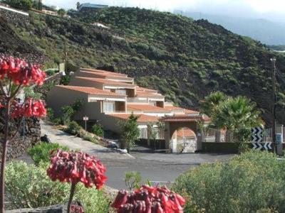 La Muralla Apartamentos