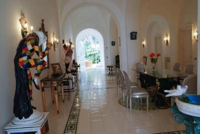 Villacore Capri