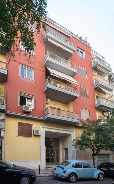Upscale Luxury Athens Renovated Dream Home in One of the most Favorable Locations by National Gardens, Zoo & Hellenic Parliament in Syntagma and Stylish Ex