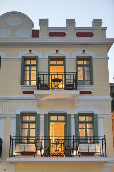 Faros Coastal Apartments