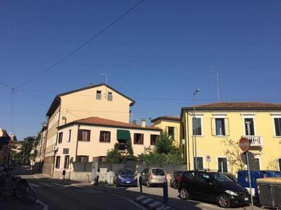 S.Croce Apt. close to Prato della Valle