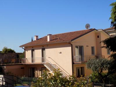 MillyHolidays - Apartment Sunflower - Center - Nearby Beach - Private Garden - Spa Pool