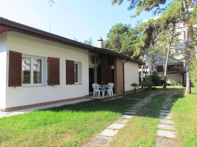 Villa with beach place