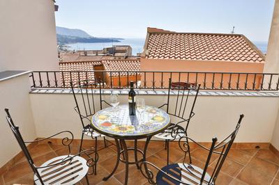 Terrazza della Rocca (by Vacation Service)