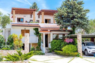 Luxury Villa in Rogoznica with Pool