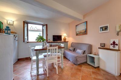 Toscanella Apartment by Mamo Florence