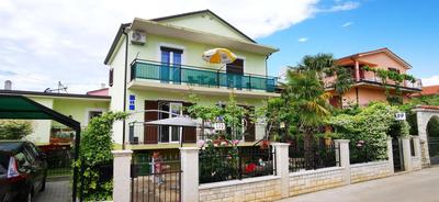 Apartments Grassi by Rent Istria