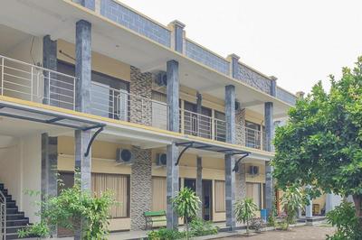 Bromo 22 Homestay Syariah near Terminal Bayuangga Probolinggo Mitra RedDoorz