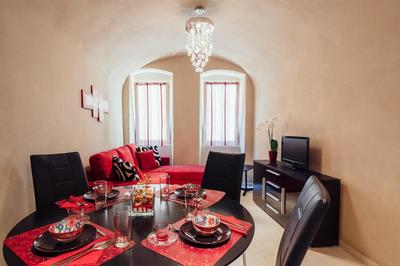 GuestHost - Costiglioli Central & Elegant Duplex