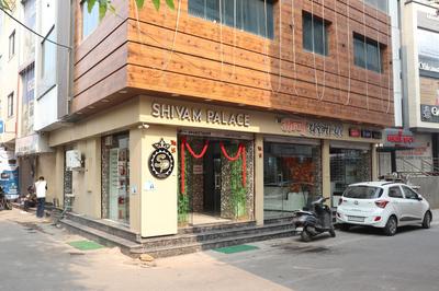 Hotel Shivam Palace 1 Km from Railway Station 1 Km from Bus Stand