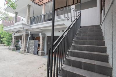 RedDoorz near Exit Toll Pasteur 4