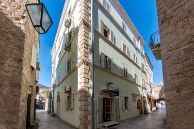 Old Town Royal Residence