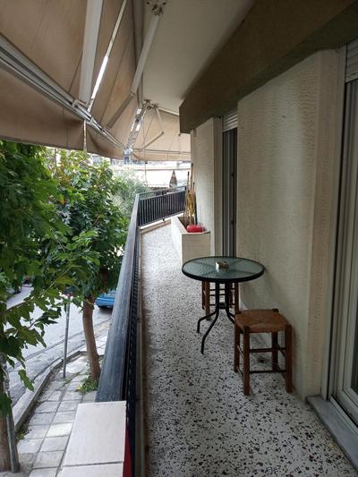 Spacious Cosy Apt (up to 5 guests)