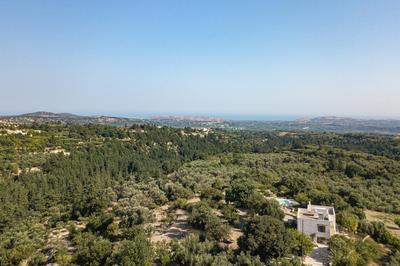 Mithonies Villa, with Private Pool & BBQ, By ThinkVilla