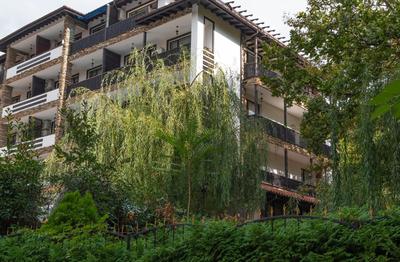 The Green Paradise Apartments