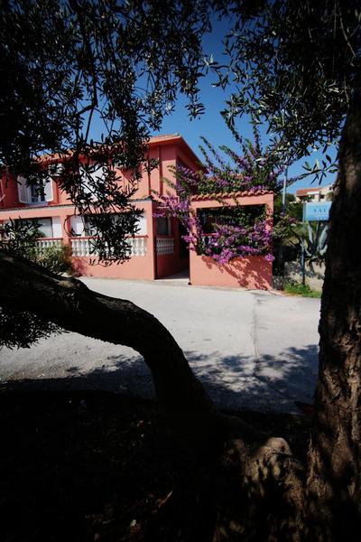 Villa LONG ISLAND Luxury Residence, Sali Dugi otok-private parking,next to beach