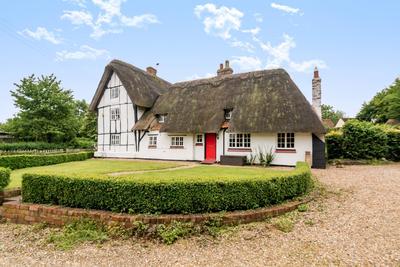 Yew Tree Cottage- Sleeps 12 Garden & Pet-Friendly main