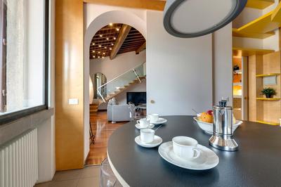 Beatrice Apartment by Mamo Florence