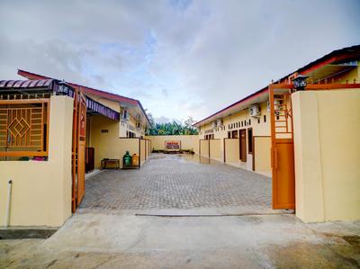 RedDoorz at Shine Guest House Tebing Tinggi