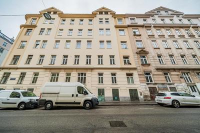 ZEUS Design Mini Apartment Erlach #10