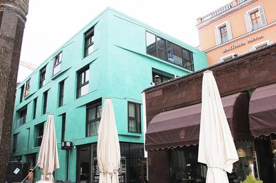 Laurentia Penthouse Apartment