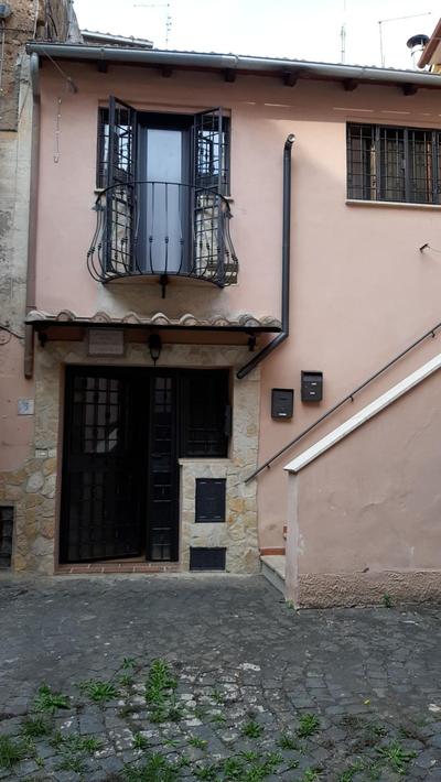 Lety's House
