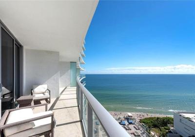 Life Resort on Miami Hollywood BeachFront by MRA