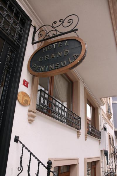 Grand Peninsula Hotel