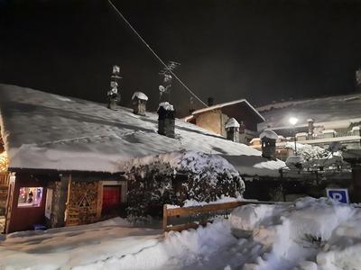 Appartamento con taverna nel paese di Morgex