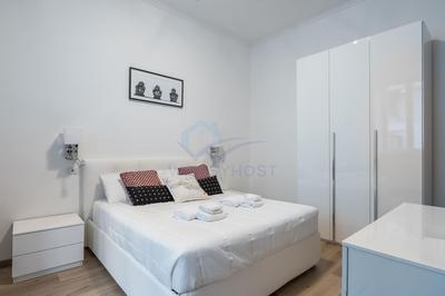 Modern apt near Vatican!
