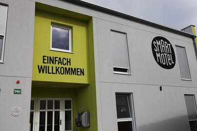 Smart Motel