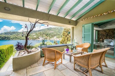 kala.mia charming sea view villa