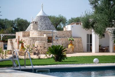 Trullo Sunrise - trullo con piscina Privata