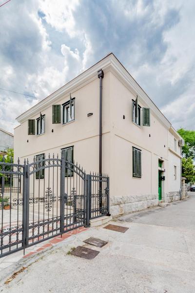 Luxury Villa Roza