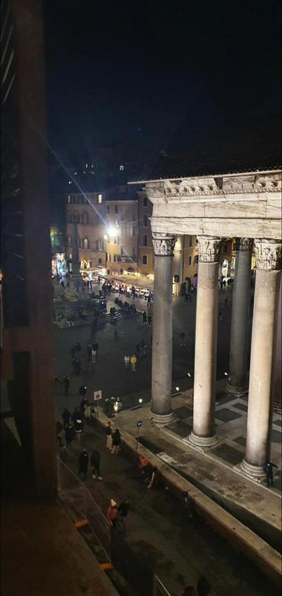 MAISON " PANTHEON VIEW " in front of Pantheon