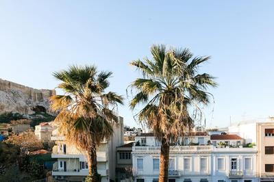 Acropolis Veranda Residence