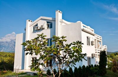 Maki Apartments - Plavi Horizonti Beach