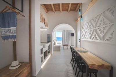 Sfakia Seaside Luxury Suites