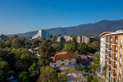 WE Valley Hotel