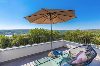 Apartment VIKTORIJA with private pool