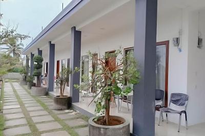 RedDoorz near Pantai Madasari Pangandaran