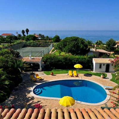 Casa Gondi - Right by Gale Beach - Large lush gardens