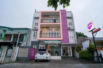 Sans Hotel FiFFa Pisang Kipas Malang