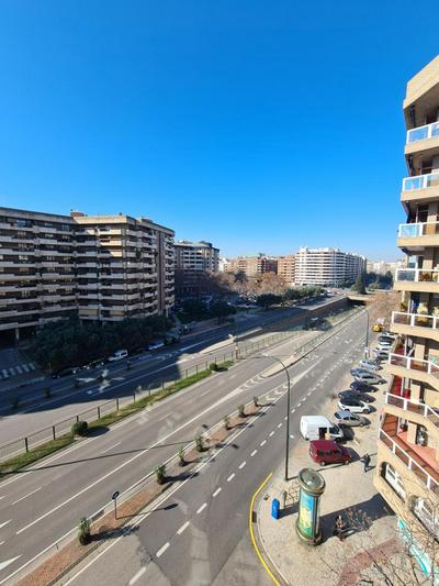 Dos Torres Tauriel - Espacioso apartamento con impresionantes vistas y garaje privado
