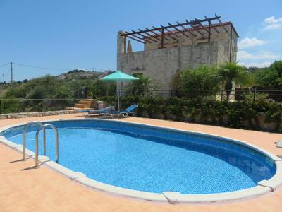 Villa Almyros