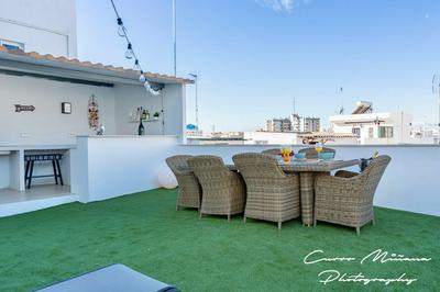 Apartamento con gran azotea