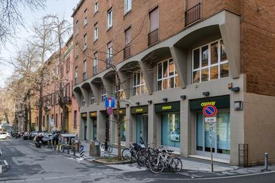 Piazza de' Calderini Apartment by Wonderful Italy