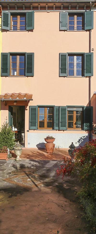 "La Casa di Carla", Lucca countryside, with private swimming pool and garden